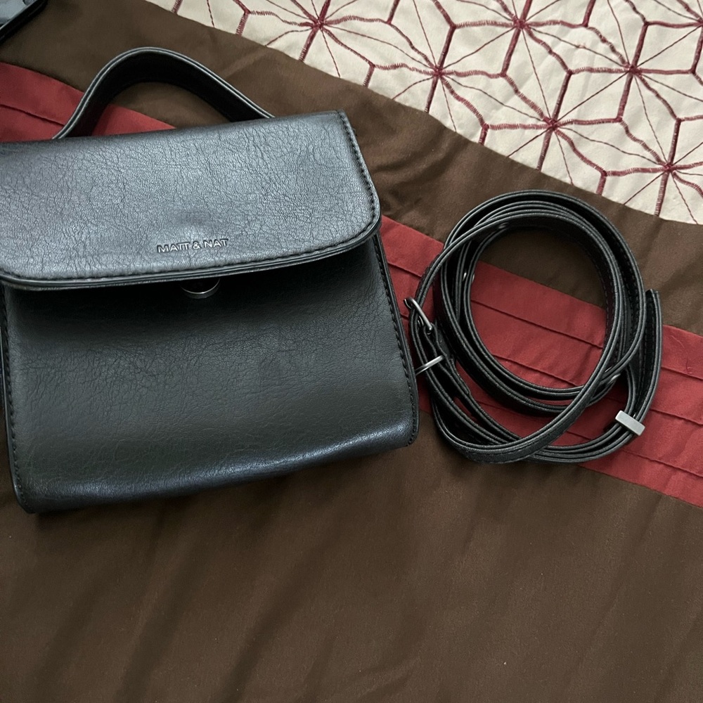 Matt & Nat mini crossbody purse